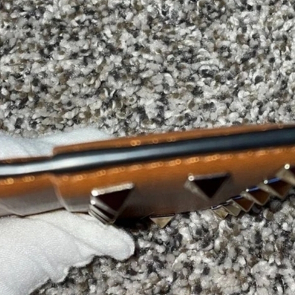 Valentino Garavani Card Holder - Picture 5 of 9